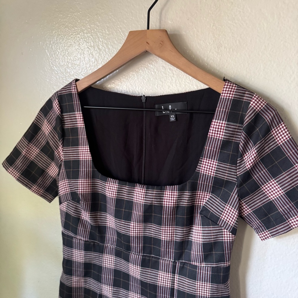 Lulus | Extra Credit Black and Red Plaid Short Sleeve Mini Dress - Picture 3 of 7